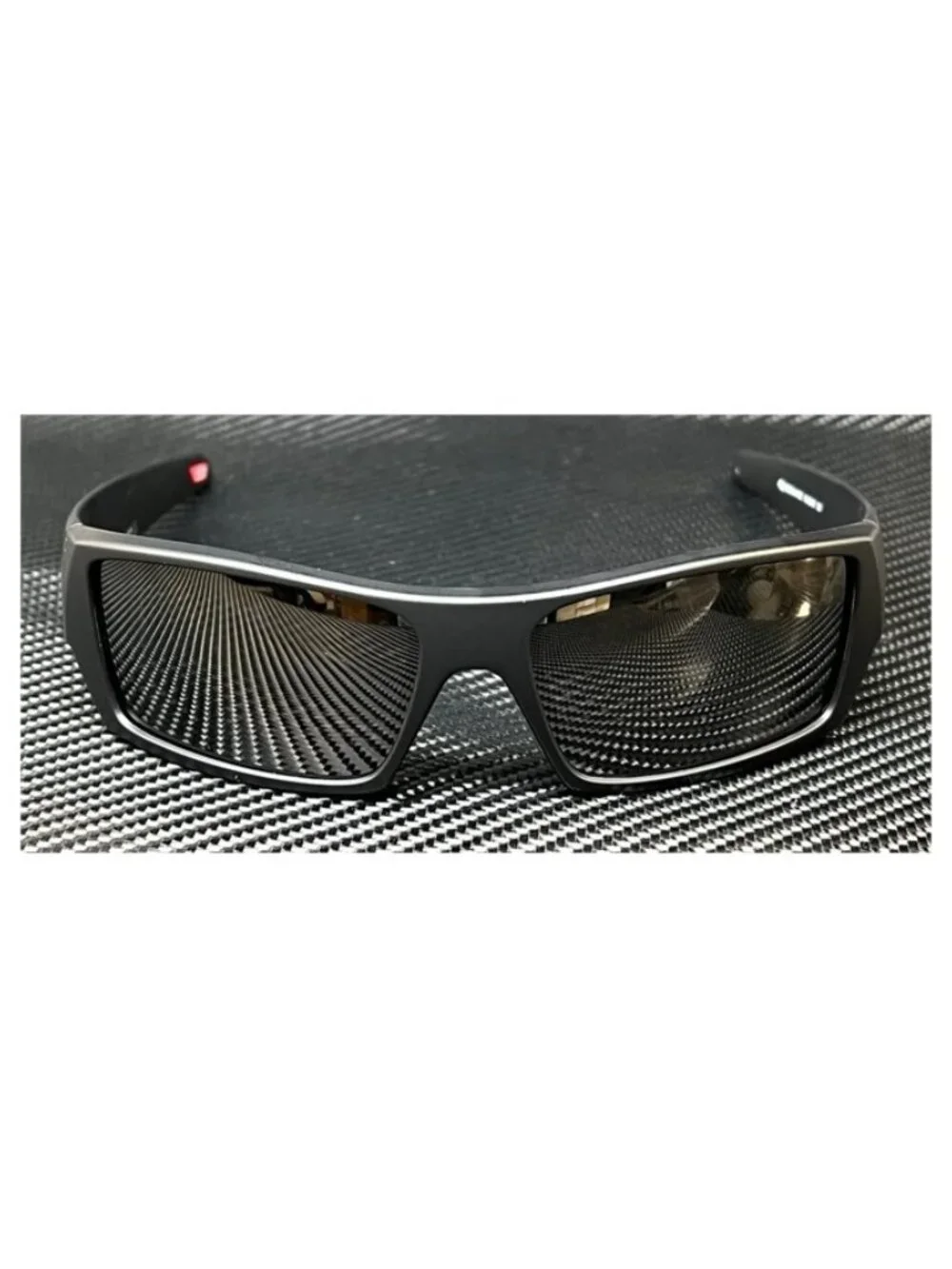 New Oakley Men  Sunglasses --